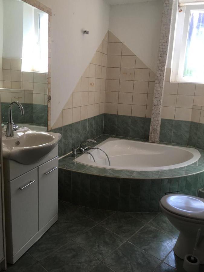 Familien Zimmer Кайзерслаутерн Екстериор снимка